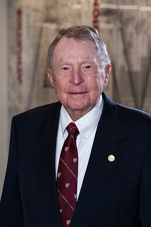 Bernard "Gus" Kueny '53